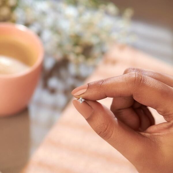 14k Gold Diamond Nose Pin